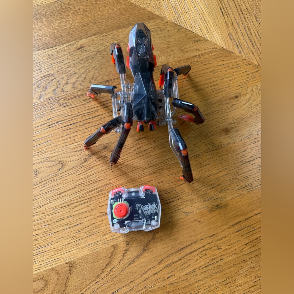 Black Widow Hexbug remote control Spider Toy